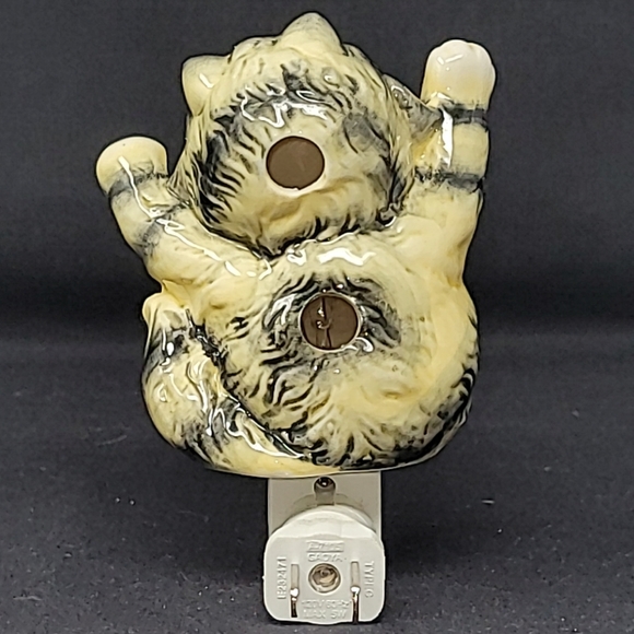 FAT CAT CERAMIC NIGHT-LIGHT WITH SWIVEL PLUG - Picture 5 of 7